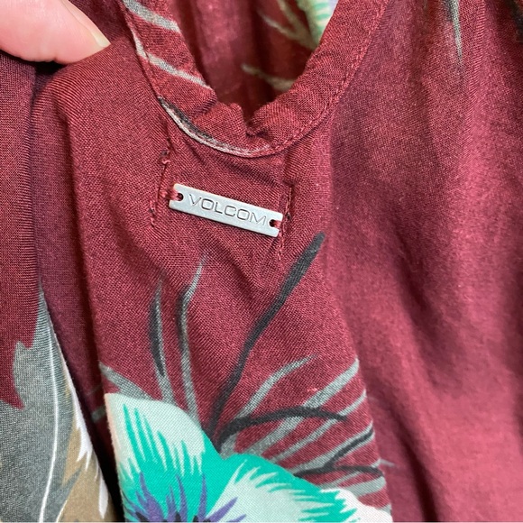 VOLCOM Hawaiian Floral Hibiscus Stampede Dress or Beach Cover - Picture 8 of 12